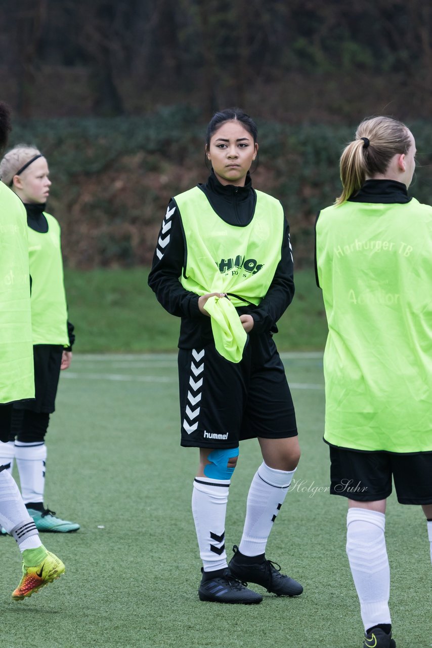 Bild 100 - B-Juniorinnen Harburger TB - HSV : Ergebnis: 1:3